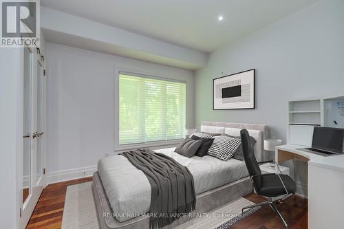 1116 Crestview Street, Oakville (Eastlake), ON - Indoor Photo Showing Bedroom