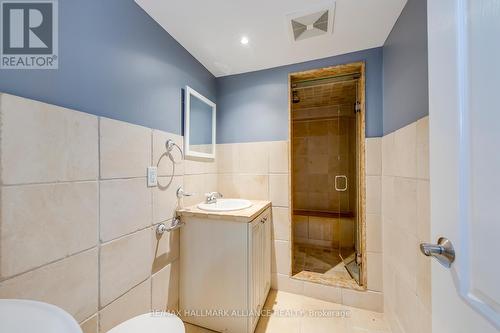 1116 Crestview Street, Oakville (Eastlake), ON - Indoor Photo Showing Bathroom