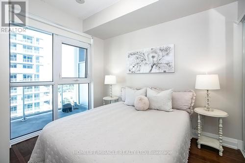 1106 - 65 Speers Road, Oakville, ON - Indoor Photo Showing Bedroom