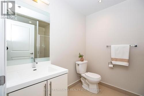 1106 - 65 Speers Road, Oakville, ON - Indoor Photo Showing Bathroom