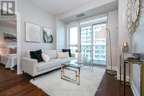 1106 - 65 Speers Road, Oakville (Old Oakville), ON - Indoor Photo Showing Living Room