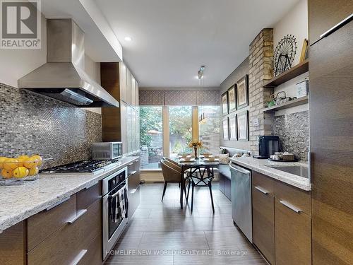 9 Sword Street, Toronto (Cabbagetown-South St. James Town), ON - Indoor Photo Showing Kitchen