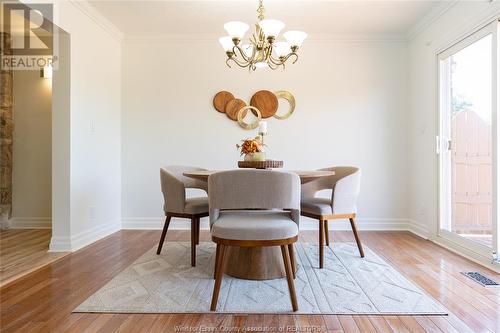 3039 California Avenue, Windsor, ON - Indoor Photo Showing Dining Room