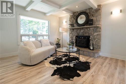 3039 California Avenue, Windsor, ON - Indoor Photo Showing Living Room With Fireplace