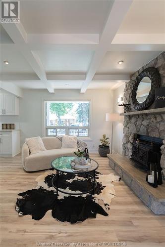 3039 California Avenue, Windsor, ON - Indoor Photo Showing Living Room With Fireplace