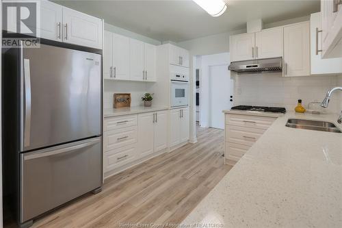 3039 California Avenue, Windsor, ON - Indoor Photo Showing Kitchen With Double Sink