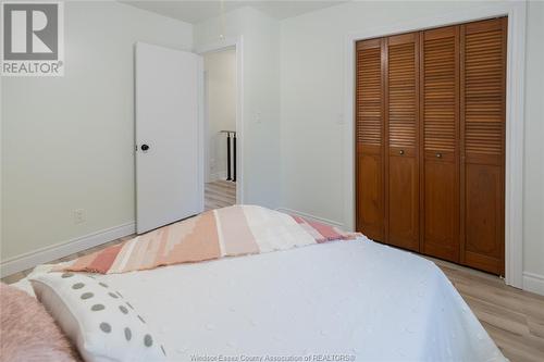 3039 California Avenue, Windsor, ON - Indoor Photo Showing Bedroom