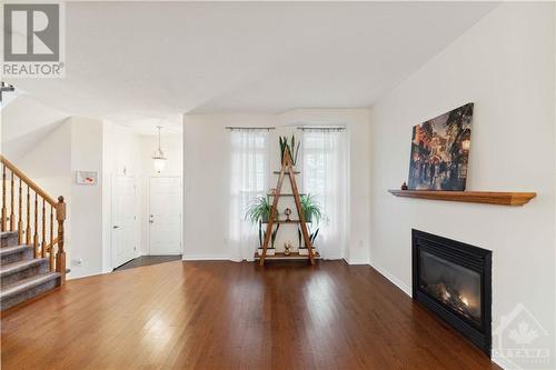 122 Streamside Crescent, Ottawa, ON - Indoor Photo Showing Living Room With Fireplace