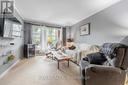 243 Pacific Avenue, Toronto (High Park North), ON - Indoor Photo Showing Living Room