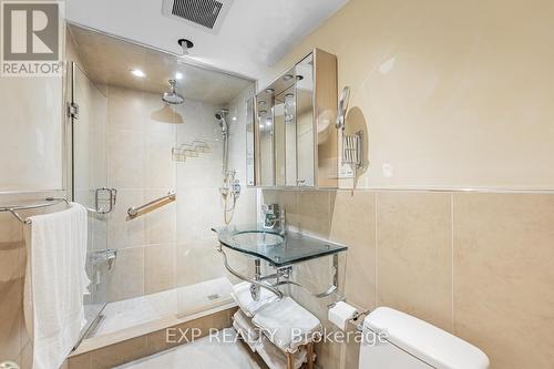 243 Pacific Avenue, Toronto (High Park North), ON - Indoor Photo Showing Bathroom