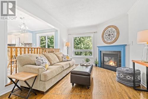 32 Oak Street, Halton Hills (Georgetown), ON - Indoor Photo Showing Living Room With Fireplace