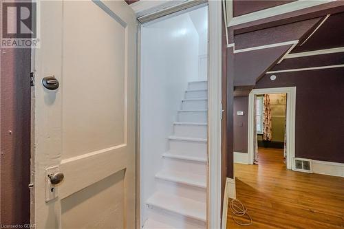 170 Waterloo Avenue, Guelph, ON - Indoor Photo Showing Other Room