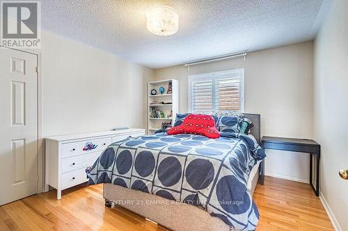 120 Fred Young Drive, Toronto (Downsview-Roding-Cfb), ON - Indoor Photo Showing Bedroom