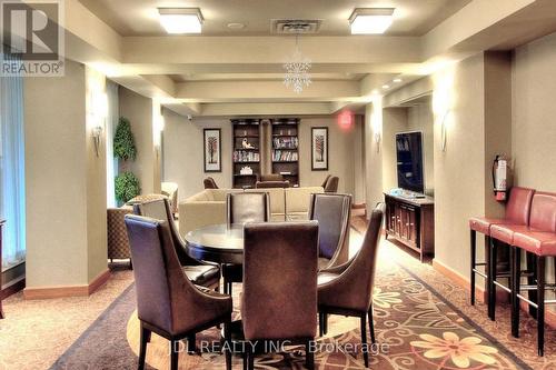 903 - 750 Bay Street, Toronto, ON - Indoor Photo Showing Dining Room