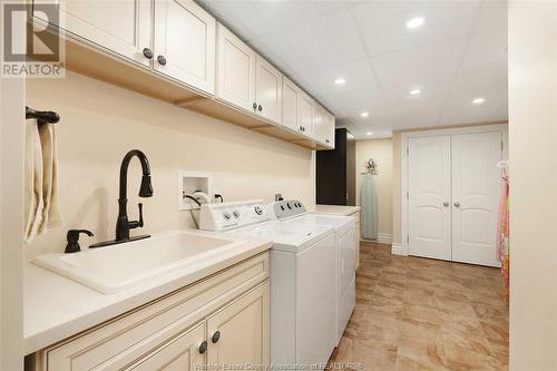 1020 Road 6 East, Kingsville, ON - Indoor Photo Showing Laundry Room