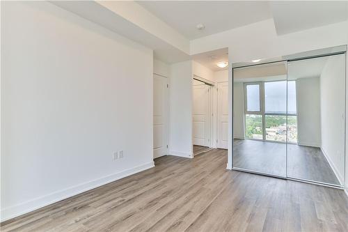 2007 James Street Unit# 1401, Burlington, ON - Indoor Photo Showing Other Room