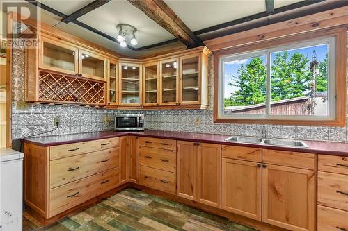 2670 Mcintosh Road, Prescott, ON - Indoor Photo Showing Kitchen