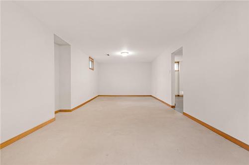 41 Elora Drive, Hamilton, ON - Indoor Photo Showing Other Room