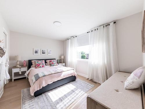 Chambre Ã Â coucher - 886 Rue Bellerive, Saint-Jean-Sur-Richelieu, QC - Indoor Photo Showing Bedroom