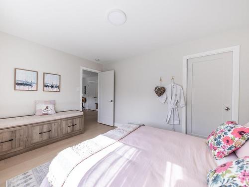 Chambre Ã Â coucher - 886 Rue Bellerive, Saint-Jean-Sur-Richelieu, QC - Indoor Photo Showing Bedroom