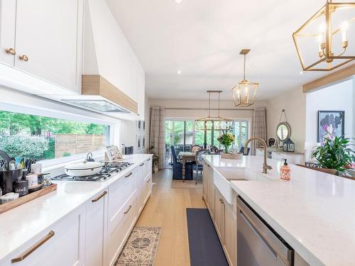 Cuisine - 886 Rue Bellerive, Saint-Jean-Sur-Richelieu, QC - Indoor Photo Showing Kitchen With Upgraded Kitchen