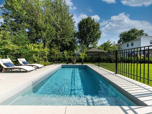 Piscine - 886 Rue Bellerive, Saint-Jean-Sur-Richelieu, QC - Outdoor With In Ground Pool