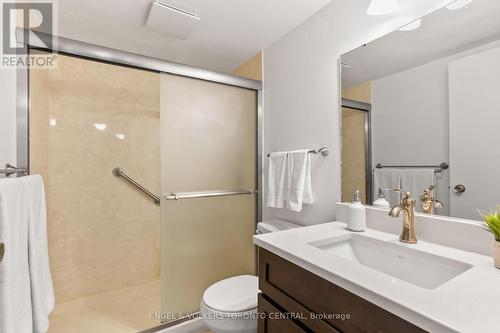 101 - 860 9Th Street E, Owen Sound, ON - Indoor Photo Showing Bathroom