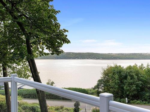 Vue - 32 Rue Des Pins S., Sainte-Pétronille, QC - Outdoor With Body Of Water With View