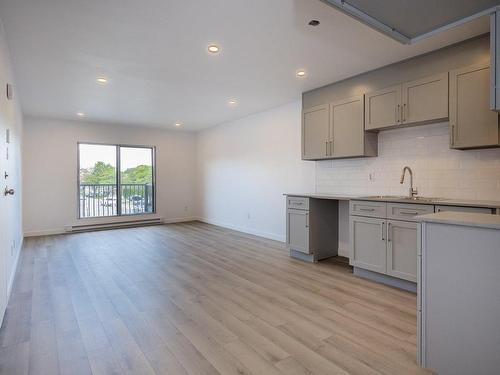 Vue d'ensemble - 9104 Av. Joseph-Mélançon, Montréal (Ahuntsic-Cartierville), QC - Indoor Photo Showing Kitchen