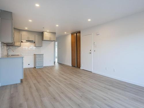 Vue d'ensemble - 9104 Av. Joseph-Mélançon, Montréal (Ahuntsic-Cartierville), QC - Indoor Photo Showing Kitchen