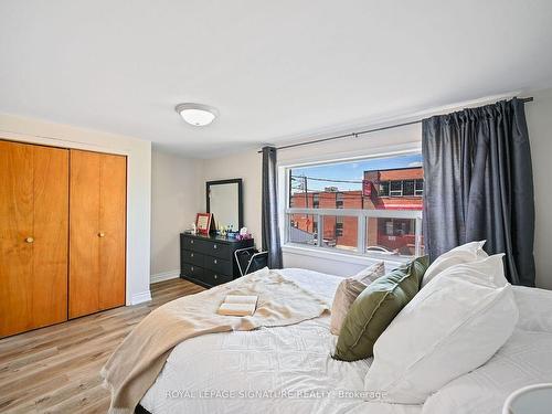 775 Dupont St, Toronto, ON - Indoor Photo Showing Bedroom