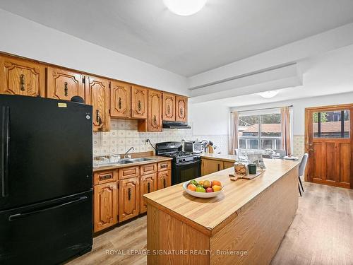 775 Dupont St, Toronto, ON - Indoor Photo Showing Kitchen With Double Sink