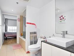 Ensuite bathroom - 