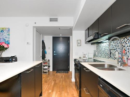 Cuisine - 410-350 Boul. De Maisonneuve O., Montréal (Ville-Marie), QC - Indoor Photo Showing Kitchen With Double Sink