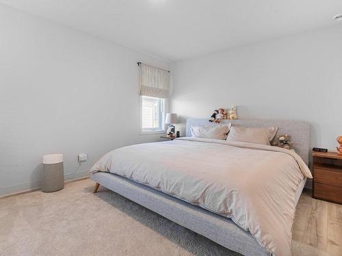 Chambre Ã Â coucher - 21 Rue Lavigne, Brownsburg-Chatham, QC - Indoor Photo Showing Bedroom