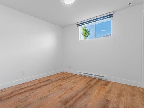 Bedroom - 21 Rue Lavigne, Brownsburg-Chatham, QC - Indoor Photo Showing Other Room