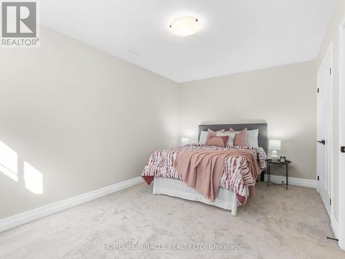 111 Livingston Drive, Tillsonburg, ON - Indoor Photo Showing Bedroom