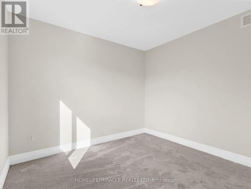 111 Livingston Drive, Tillsonburg, ON - Indoor Photo Showing Other Room