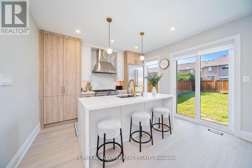 49 Jackson Drive, New Tecumseth (Tottenham), ON - Indoor Photo Showing Kitchen With Upgraded Kitchen