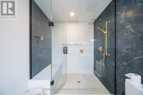 49 Jackson Drive, New Tecumseth, ON - Indoor Photo Showing Bathroom