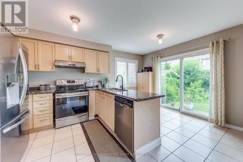 3751 Pearlstone Drive, Mississauga (Churchill Meadows), ON - Indoor Photo Showing Kitchen