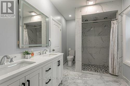 1678 County Rd 21, Norfolk (Delhi), ON - Indoor Photo Showing Bathroom