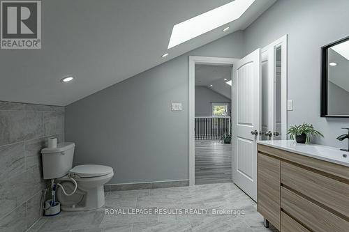 1678 County Rd 21, Norfolk (Delhi), ON - Indoor Photo Showing Bathroom