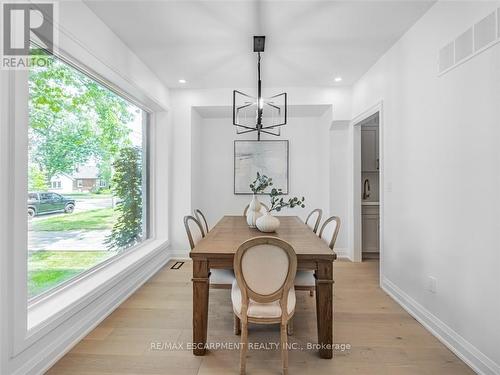 974 North Shore Boulevard W, Burlington (Lasalle), ON - Indoor Photo Showing Dining Room