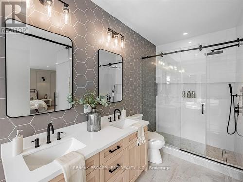 974 North Shore Boulevard W, Burlington (Lasalle), ON - Indoor Photo Showing Bathroom