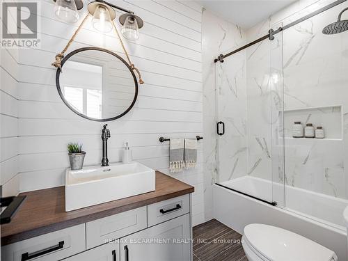 974 North Shore Boulevard W, Burlington (Lasalle), ON - Indoor Photo Showing Bathroom