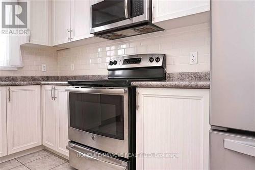 184 Maitland Street, Kitchener, ON - Indoor Photo Showing Kitchen