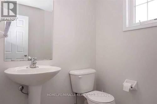 184 Maitland Street, Kitchener, ON - Indoor Photo Showing Bathroom