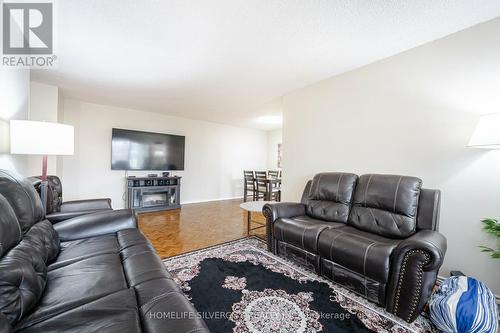 1512 - 5 Lisa Street, Brampton (Queen Street Corridor), ON - Indoor Photo Showing Living Room