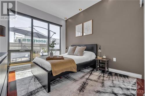 90 George Street Unit#405, Ottawa, ON - Indoor Photo Showing Bedroom